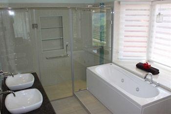 Farview Mountain Resort Villas Udagamandalam Exterior photo